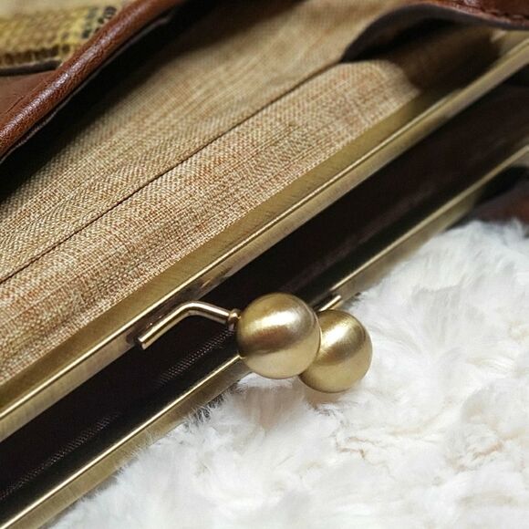 Bueno Handbag Purse Kiss Snap Closure Boho Retro Faux Snakeskin Accent - Picture 5 of 8